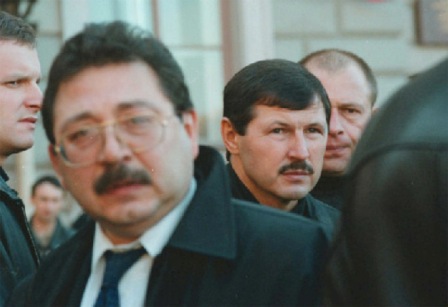 Сооснователь кооператива «Озеро» Владимир Смирнов с лидером тамбовской банды Владимиром Кумариным.